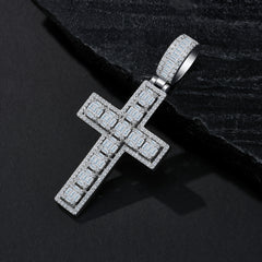A Luxurious And Fashionable Minimalist Jewelry Pendant Necklace Set With Top-quality Moissanite, Made Of S925 Silver Electroplated With Platinum.