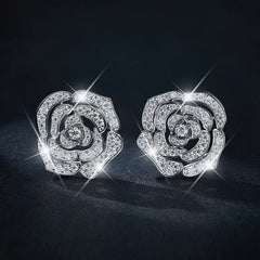 A Luxurious And Fashionable Minimalist Jewelry Earring Set Featuring Top-quality Moissanite Stones, Made Of S925 Silver Electroplated With Platinum.