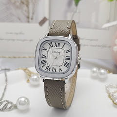 Retro Roman Dial Leather Strap Watch For Women