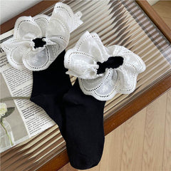 Women's Coquette Black Socks With Oversized White Embroidery Lace Cuff, Frilly Eyelet Trim Ankle Socks For Mary Jane Shoes & Balletcore
