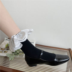 Women's Coquette Black Socks With Oversized White Embroidery Lace Cuff, Frilly Eyelet Trim Ankle Socks For Mary Jane Shoes & Balletcore