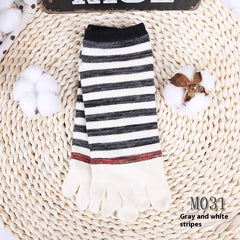 Niche Mixed Color Stripe Short Split Toe Cotton Socks