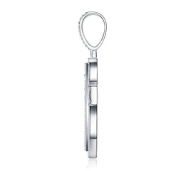 A Luxurious And Fashionable Minimalist Jewelry Pendant Necklace Set With Top-quality Moissanite, Made Of S925 Silver Electroplated With Platinum.