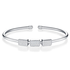 A Luxurious And Fashionable Minimalist Jewelry Bracelet Featuring Top-quality Moissanite, Made Of S925 Silver Electroplated With Platinum.