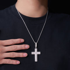 A Luxurious And Fashionable Minimalist Jewelry Pendant Necklace Set With Top-quality Moissanite, Made Of S925 Silver Electroplated With Platinum.