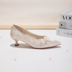 White Black Jacquard Pointed Toe Kitten Heel Pumps, Elegant Floral Accent Women's Dress Shoes Ivory Black Wedding & Party Pumps