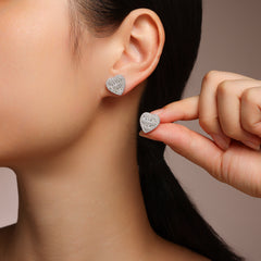 A Luxurious And Fashionable Minimalist Jewelry Earring Set Featuring Top-quality Moissanite Stones, Made Of S925 Silver Electroplated With Platinum.