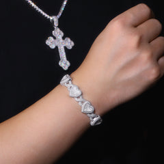 A Luxurious And Fashionable Minimalist Jewelry Bracelet Featuring Top-quality Moissanite, Made Of S925 Silver Electroplated With Platinum.