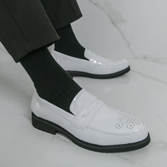 Autumn Men's Glossy Carved Leather Shoes