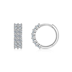 A Luxurious And Fashionable Minimalist Jewelry Earring Set Featuring Top-quality Moissanite Stones, Made Of S925 Silver Electroplated With Platinum.