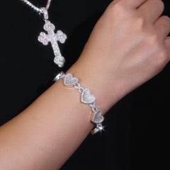 A Luxurious And Fashionable Minimalist Jewelry Bracelet Featuring Top-quality Moissanite, Made Of S925 Silver Electroplated With Platinum.