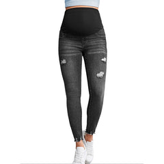 These Tight Capri Pants Can Be Worn Alone Without Digging Into Your Stomach