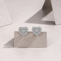 A Luxurious And Fashionable Minimalist Jewelry Earring Set Featuring Top-quality Moissanite Stones, Made Of S925 Silver Electroplated With Platinum.