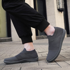 Flyknit Wide-toe Slip-on Sock Shoes Lightweight Comfortable And Durable For Men