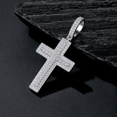A Luxurious And Fashionable Minimalist Jewelry Pendant Necklace Set With Top-quality Moissanite, Made Of S925 Silver Electroplated With Platinum.