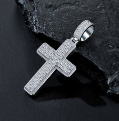 A Luxurious And Fashionable Minimalist Jewelry Pendant Necklace Set With Top-quality Moissanite, Made Of S925 Silver Electroplated With Platinum.