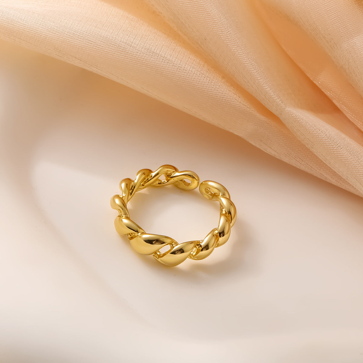 Open-ended Spring-wound Line Ring For Women