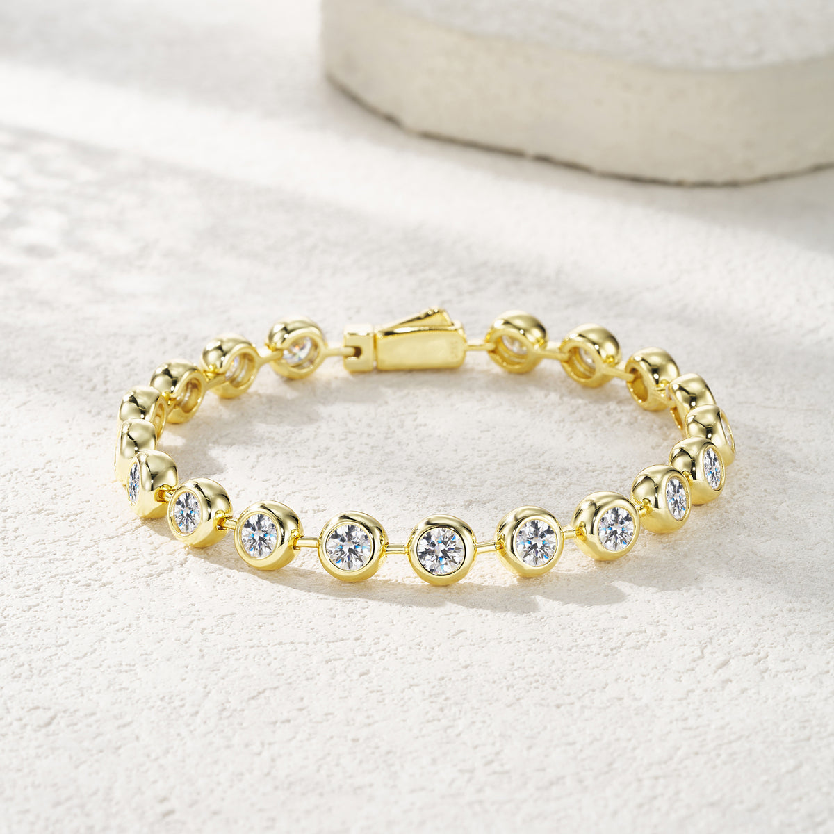 0.5 Carat Luxury And Light Luxury Fashion Jewelry Bracelet Set With Top Moissanite, S925 Silver Plated Gold Material.
