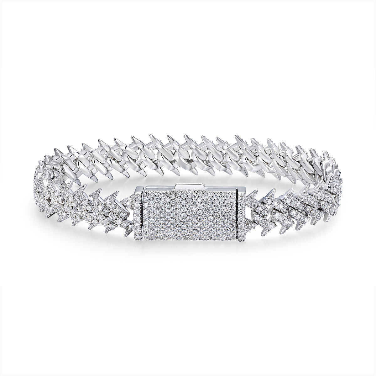 A Luxurious And Fashionable Minimalist Jewelry Bracelet Featuring Top-quality Moissanite, Made Of S925 Silver Electroplated With Platinum.