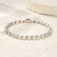 A 0.1-carat Luxurious And Fashionable Light Luxury Trend Jewelry Silver Bracelet Set With Top-quality Moissanite, Made Of S925 Silver-plated Platinum Material.