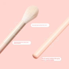 Slope Type Eyeshadow Brush