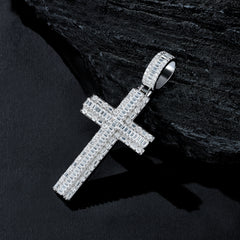A Luxurious And Fashionable Minimalist Jewelry Pendant Necklace Set With Top-quality Moissanite, Made Of S925 Silver Electroplated With Platinum.