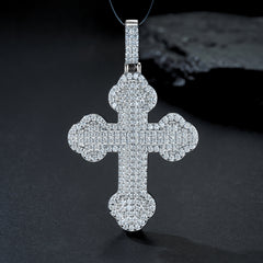 A Luxurious And Fashionable Minimalist Jewelry Pendant Necklace Set With Top-quality Moissanite, Made Of S925 Silver Electroplated With Platinum.