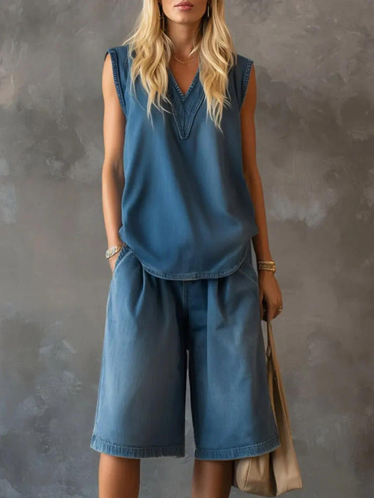 Womens V-neck Sleeveless Loose Top And Casual Wide-leg Shorts Set