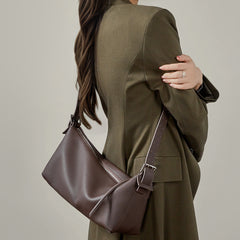 Vegetable-tanned Cowhide Hobo Bag With A Belt-attachable Design