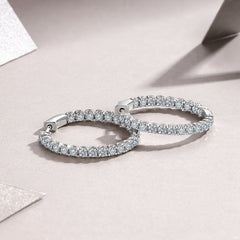 A Luxurious And Fashionable Minimalist Jewelry Earring Set Featuring Top-quality Moissanite Stones, Made Of S925 Silver Electroplated With Platinum.