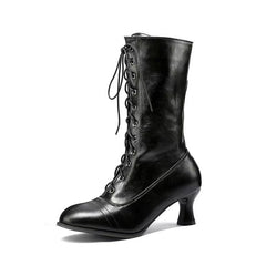 Damenstiefel mit gekreuzter Schnürung, niedrigem Absatz und mittelhohem Schaft